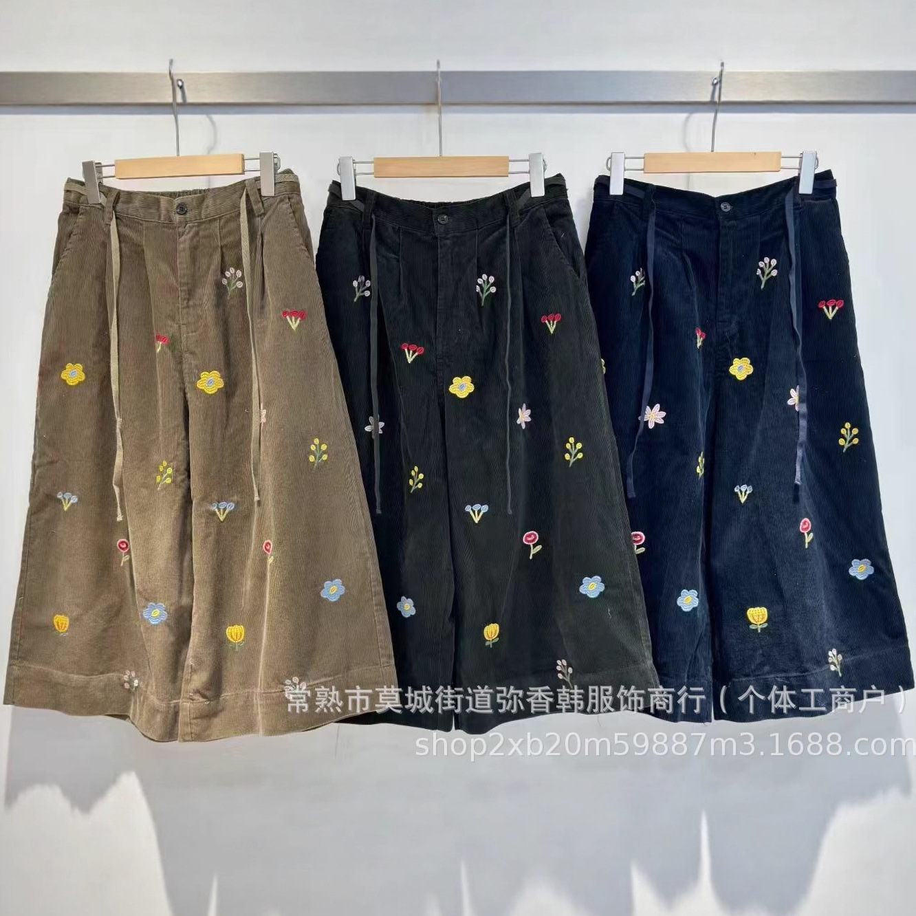 棕色灯芯绒阔腿裤女秋冬2025年新款大码显瘦设计感刺绣花朵休闲裤