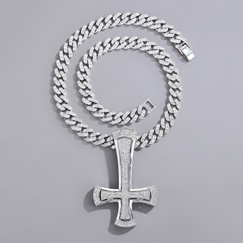 Explosiven Hip-Hop Diamant ëmgedréint Kräiz Anhänger Rock Nuetsclub Männer personaliséiert Halskette Bijouen_voghion.com