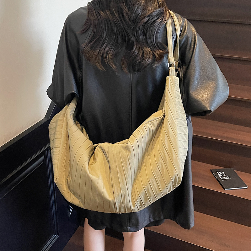 单肩包包女2025夏季新款韩系慵懒风饺子包大容量简约斜挎包帆布包|undefined