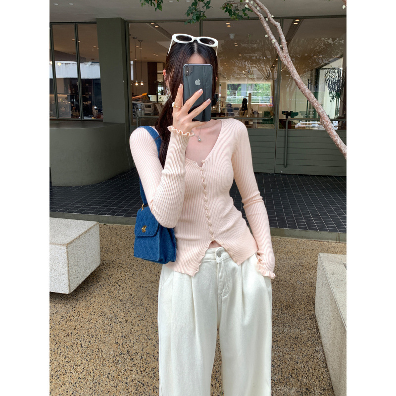 [Hot-Selling Item in Stock] French-Style Elegant V-Neck Long-Sleeve Knit Cardigan, 2026 Autumn New Thin Slim-Fit Short Model