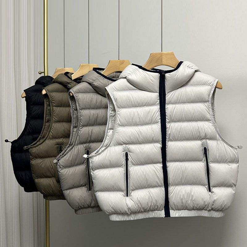 Maoyan 95% white duck down European-style ribbed down vest, women's short hooded sleeveless warm vest, layered outerwear
