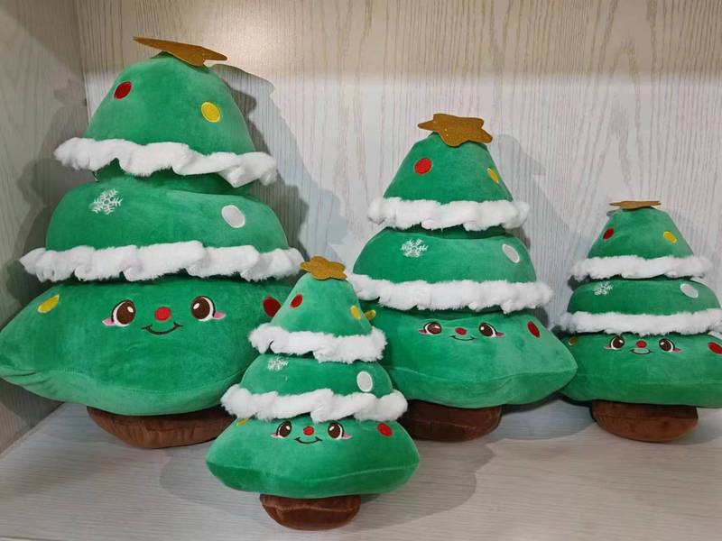 冬の新型クリスマスシリーズの雪だるまのぬいぐるみのヘラジカの漫画の人形のクリスマスツリーの置物|undefined