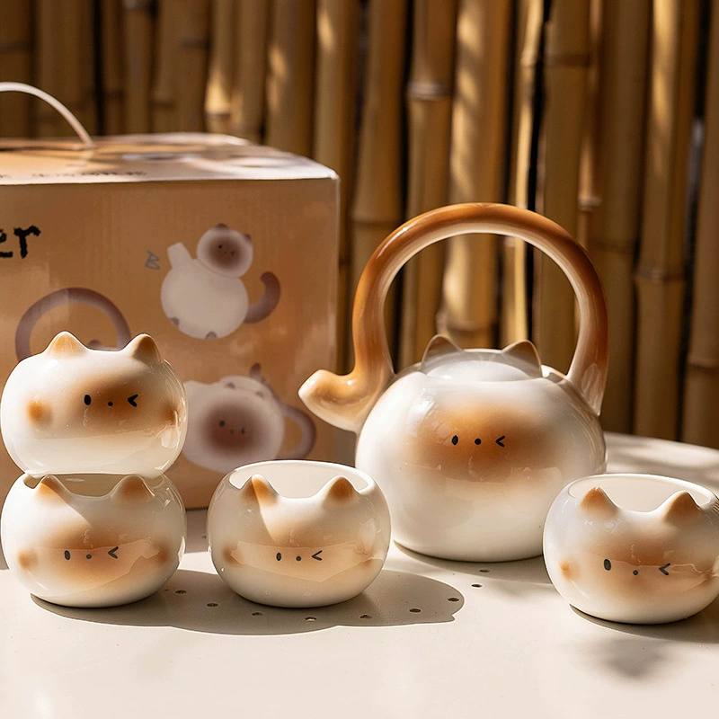 Siamese cat with cute little tail, creative cat shape, high-looking ceramic cup, coffee cup, gift for couple