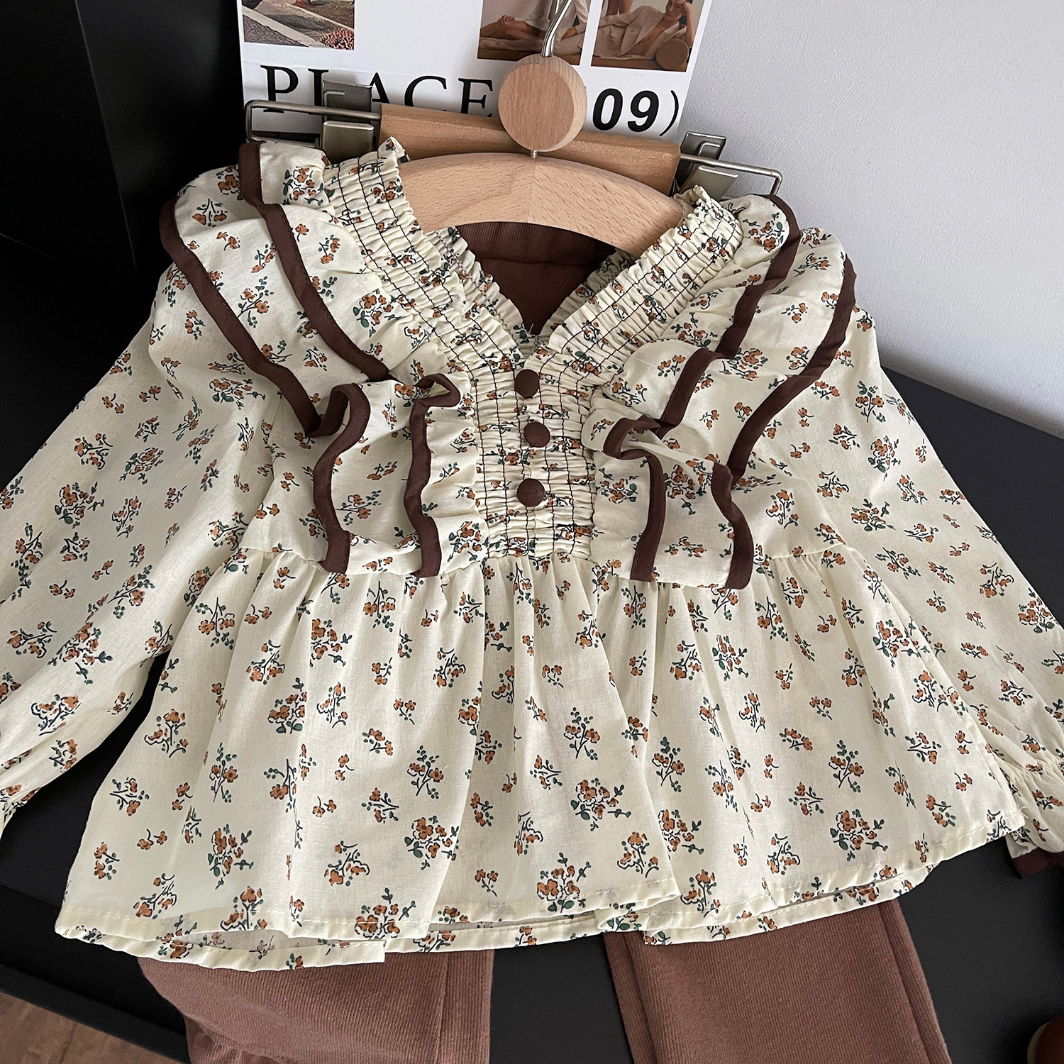 Mädchen Blumen V-ausschnitt Oberteil Und Schlaghose Set Herbst_voghion.com