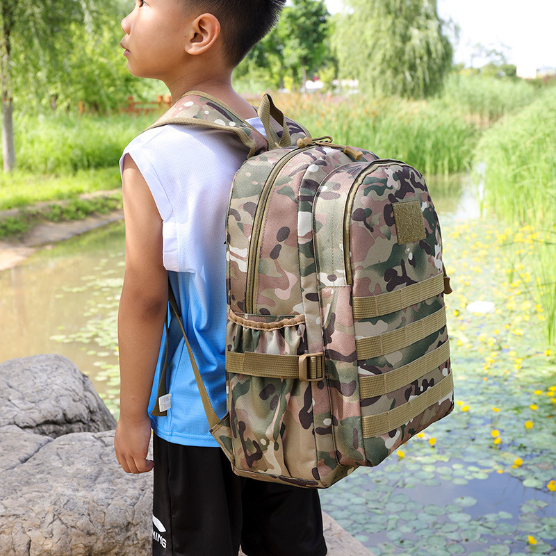 Summer camp activities for kindergarten and primary school students: backpacks, civil defense and emergency camouflage children's backpacks.
