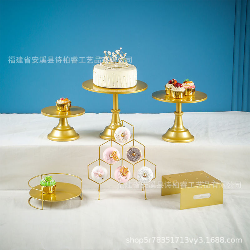 Boda europea creativa hierro forjado refrigerio estante buffet comida fría mesa de té descanso mesa de postres dorados exhibición estante de pastel