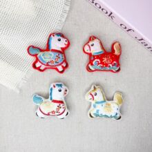 新年喜庆卡通小马挂饰中国风马年生肖玩偶包包挂件节日小礼物祝福