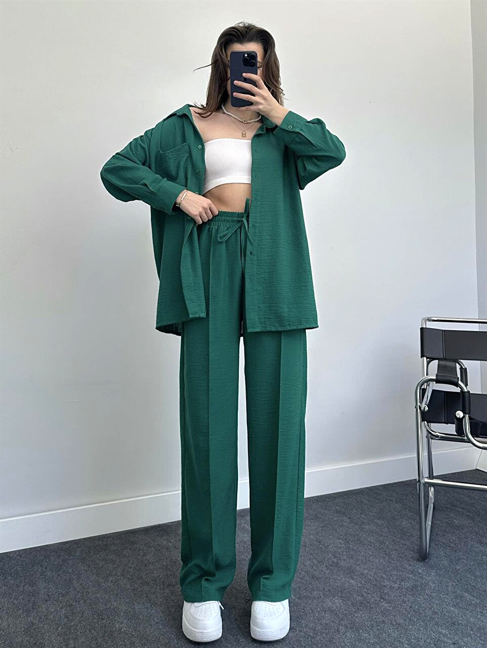 Conjunto de dos piezas para mujer camisa holgada y pantalón_voghion.com