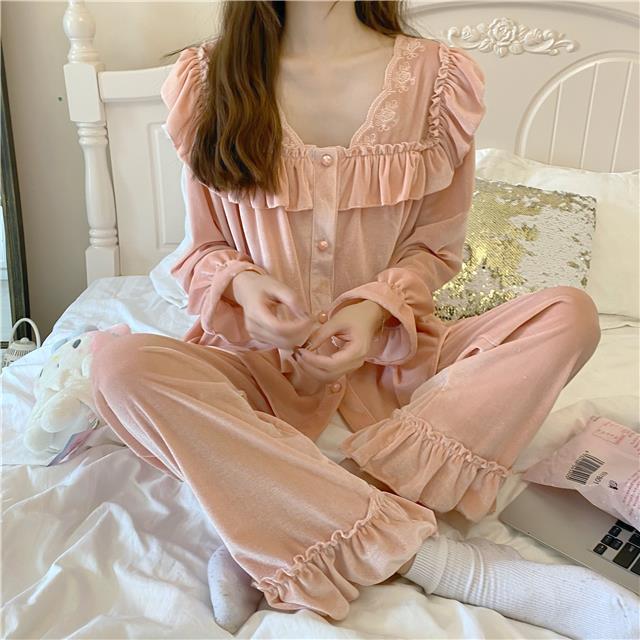 Japanese GP Gold Velvet Nightgown Women's 2022 Autumn New Palace Style Pure Desire Style Long Sleeve Pajamas High-grade Home Clothes Japanese GP Gold Velvet Nightgown Women's 2022 Autumn New Palace Style Pure Desire Style Long Sleeve Pajamas High-grade Home Clothes