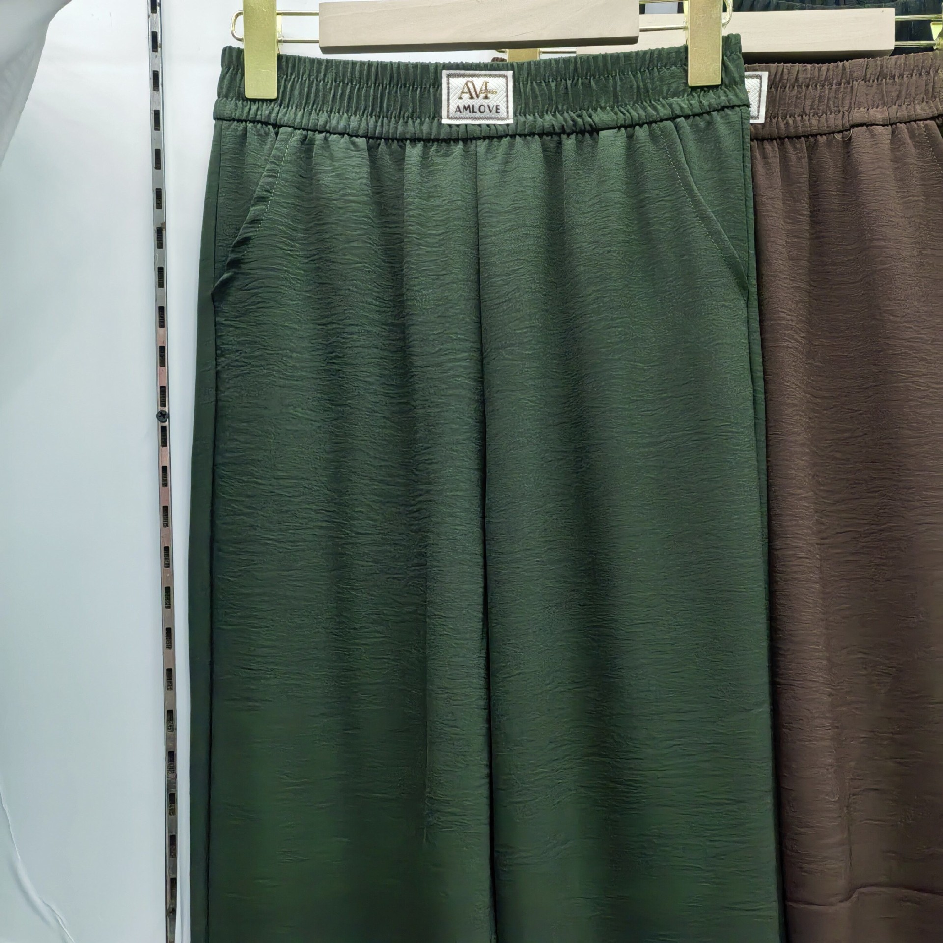 O1CN016xC3Na1EV68HluL9f~hdr~_!