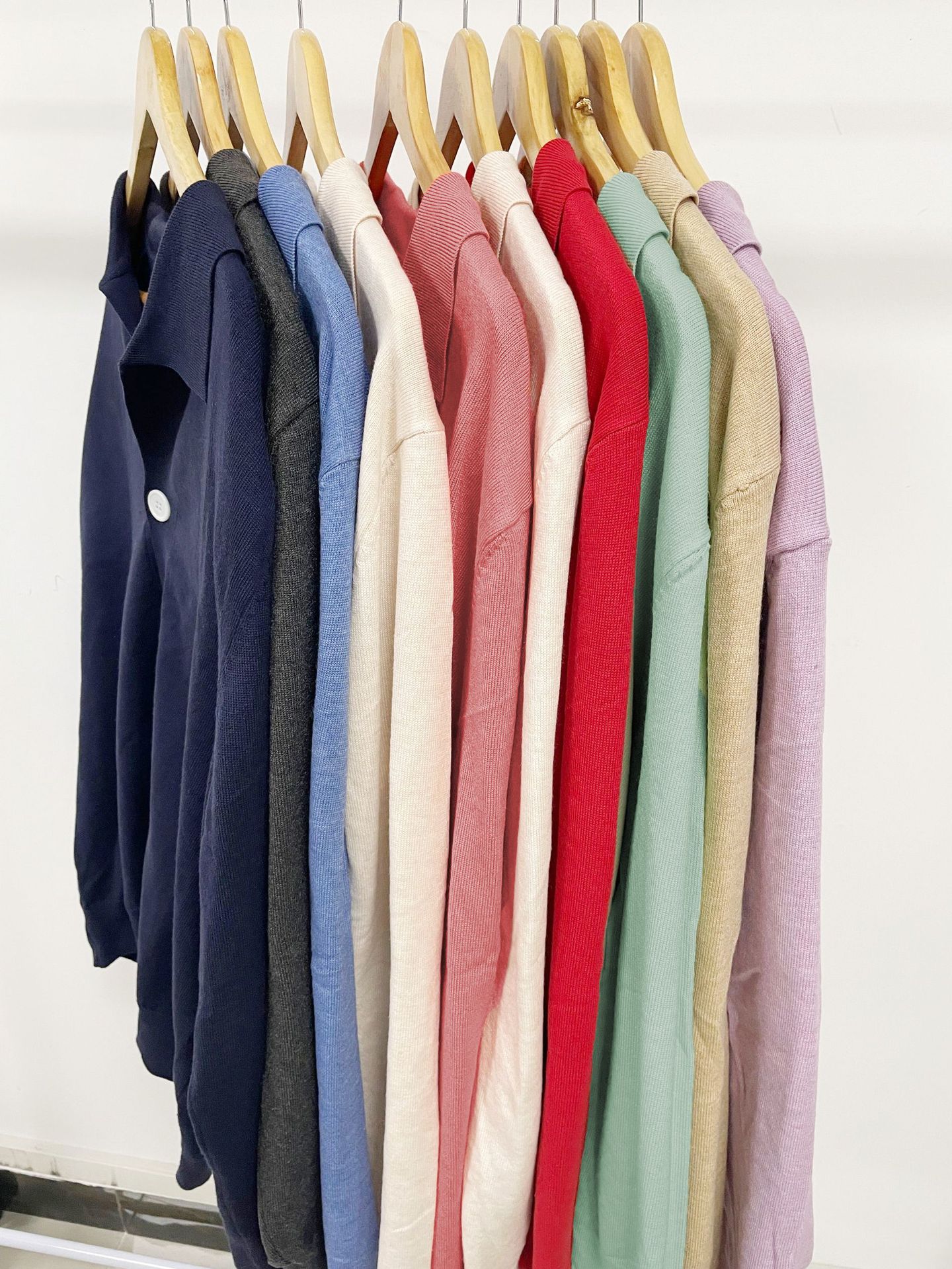 2023 New Spring Casual European Men's Sweater Button Knitted Cardigan Sweater Polo Collar Solid Sweater Jacket_voghion.com