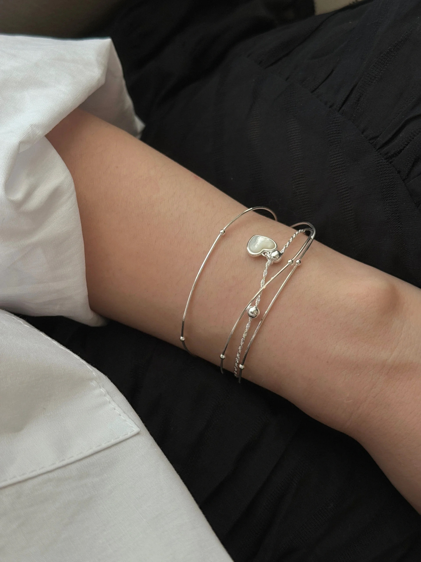 1 Piece Quantity Holiday Occasion Sterling Silver Material Sterling Silver Plating Geometric Solid Color Bracelets