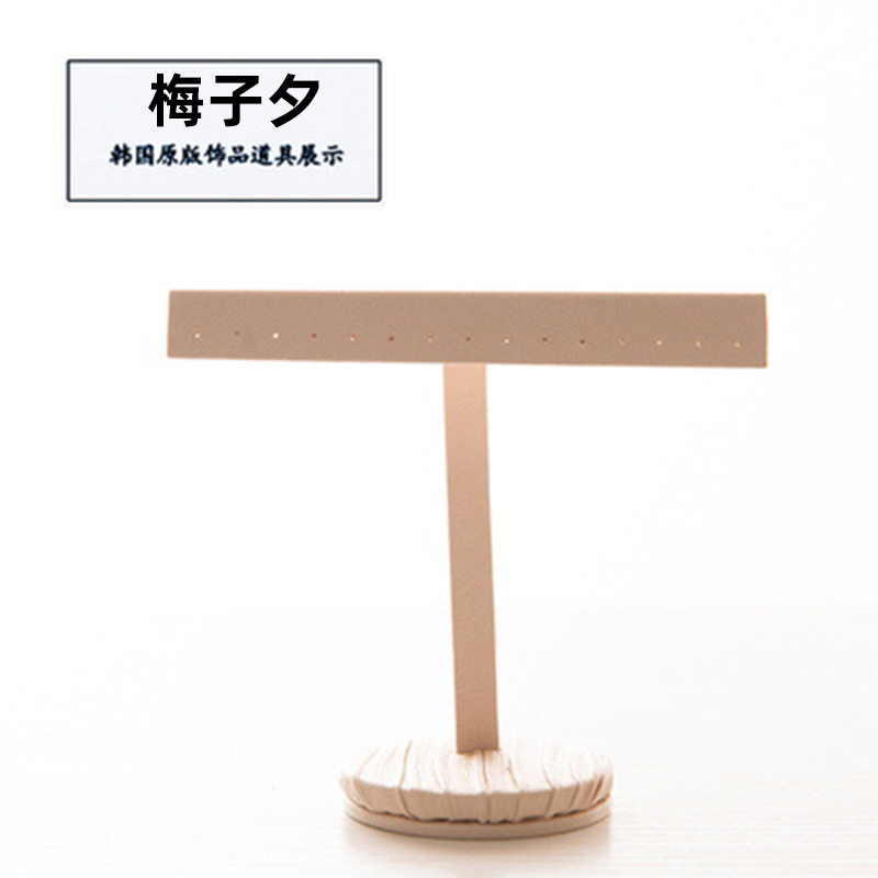 人像のアクセサリーの棚の韓国版のしわの皮のブレスレットの腕時計はイヤリングの耳のチェーンの棚のショーウインドーを撮影して道具の卸売りを陳列します。