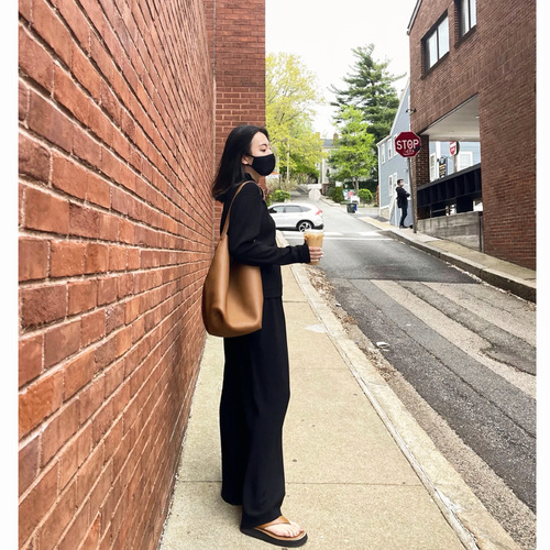 春夏新外贸小众水桶包ins简约大容量单肩包头层软牛皮托特大包女