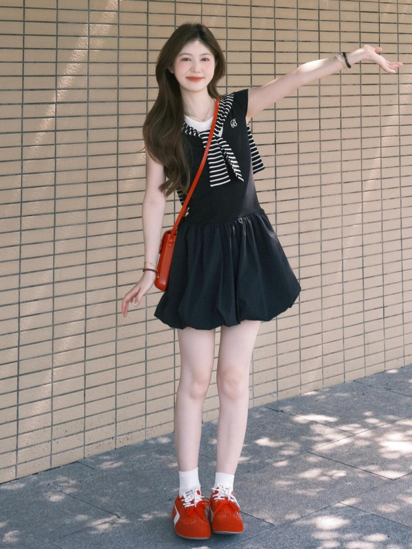 黑色连衣裙子女夏季2025新款今年流行爆款巨好看的掐腰蓬蓬裙短裙|undefined