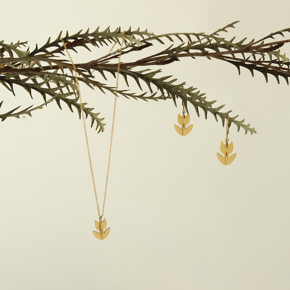 Retro Flower Titanium Steel Plating Drop Earrings Necklace