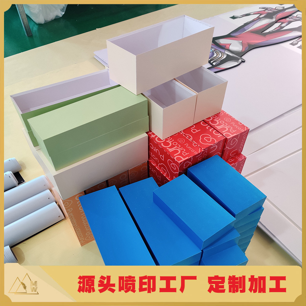 亚克力雪弗板KT板写真结构道具 桌面道具三角台卡 异形立牌 合资