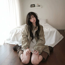 连衣裙;女式衬衫;女式T恤