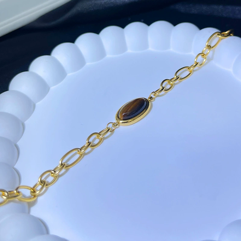 Organic bracelet natural stone, sophisticated accessory, light luxury style, 18 carat white gold, high-quality style