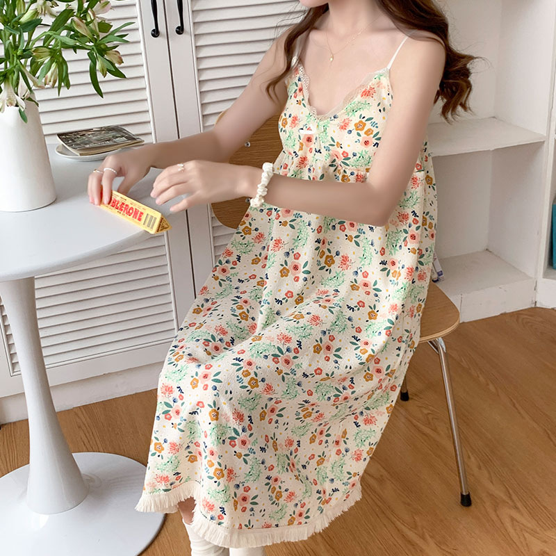 Verano nuevo vestido de dormir damas cojín de pecho lindas flores de cuello V ropa de dormir vestido de vestir en el viento comercio exterior puede ser un agente
