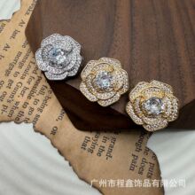 С���Lõ�廨΢��ʯ�~�����AŮ�b���������_���~僷��bˮ����