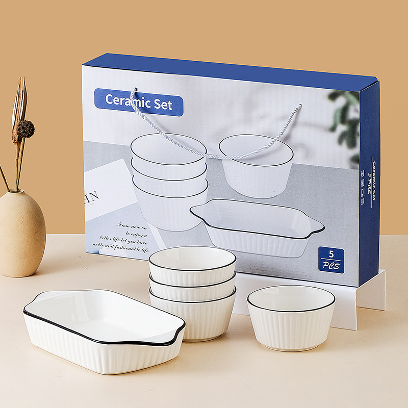 Barras verticales antideslizantes lujosas cubiertos de cerámica doméstica juegos de platos de regalo simple línea negra bandeja caja de regalo lotes