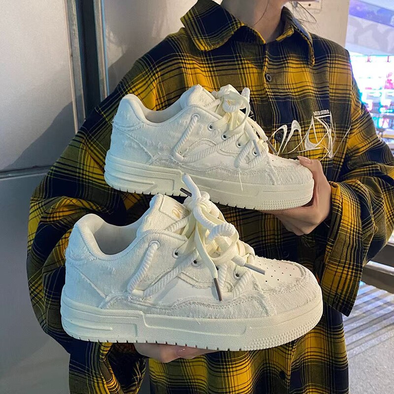 Trendy Women's Shoes Niche Original Design Skateboard Shoes Retro Cute Casual Sports Thick-Soled Couple White Shoes