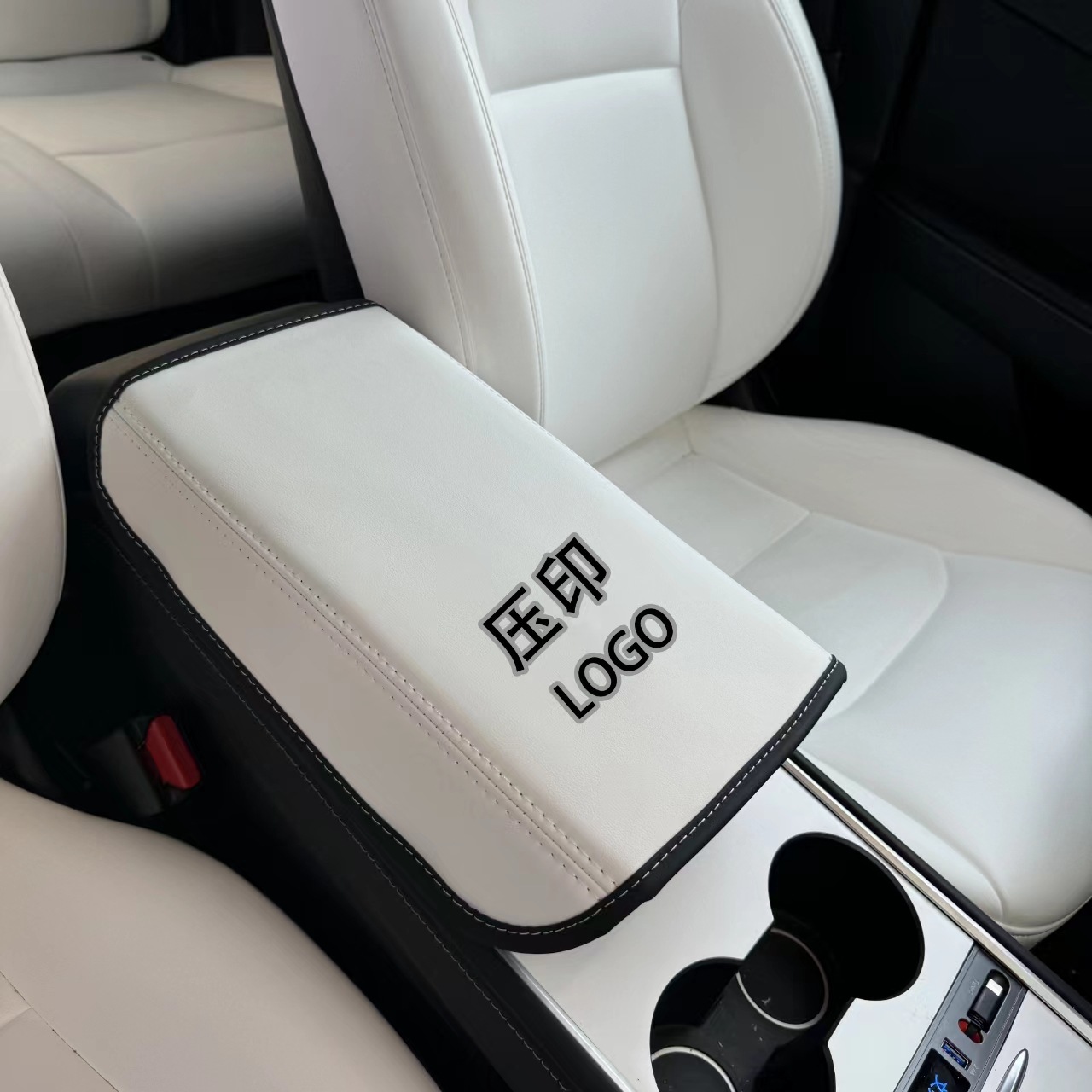 Suitable for Tesla model3/Y Armrest Box Pad Car Central Control Leather Armrest Gloves Fur Car Protective Pad