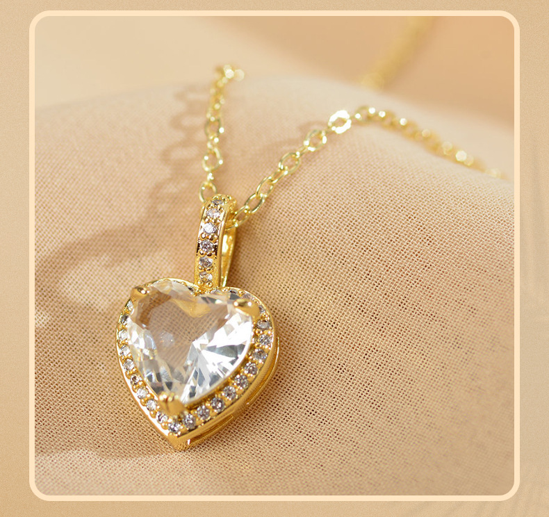 Heart Shape Pattern Women'S Gender Romantic Heart Shape Copper Plating Inlay Zircon Pendant Necklace 1 Piece