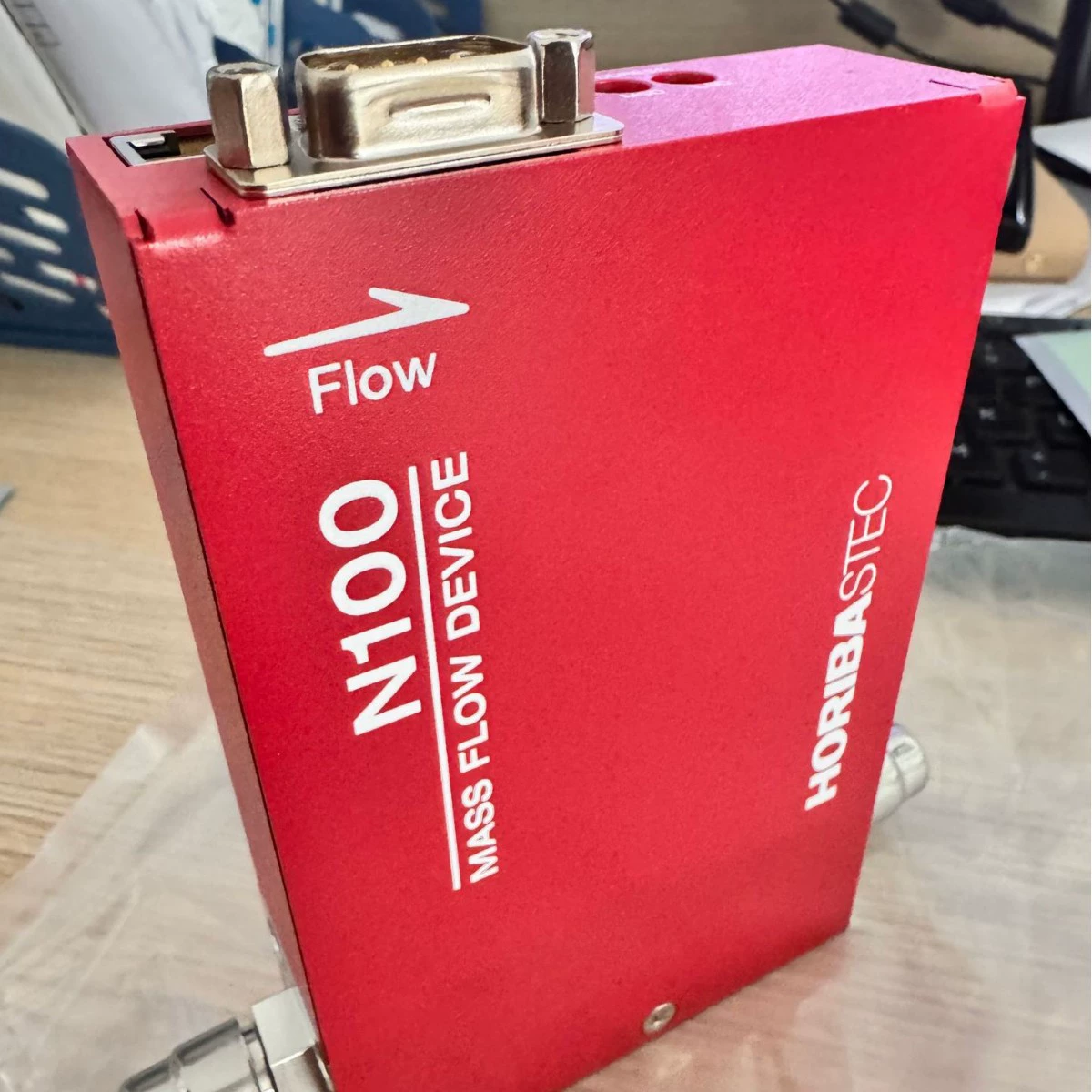 Цифровой расходомер массового расхода HORIBA SEC-N122JM (Япония)