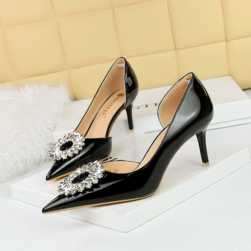 638-AK29 Style Banquet Women's Shoes High Heels, Thin Heels, Shallow Mouth, Pointed Toe, Lacquer Leather Side Hollow Water Diamond Button Single Shoes for Women