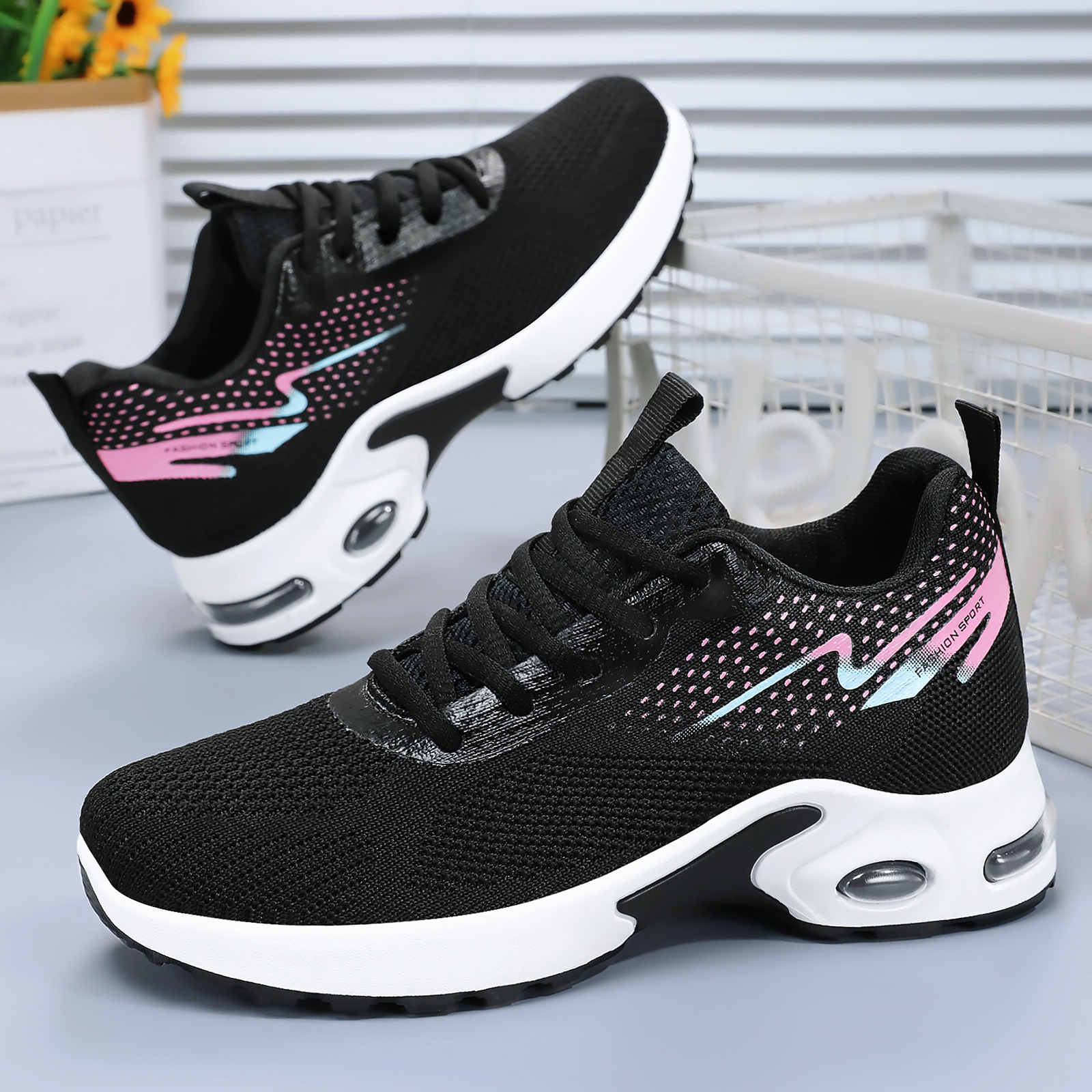 Zapatos de mujer nuevos zapatos deportivos con cojín de aire, zapatos de carrera de suela gruesa transfronterizos, zapatos de malla de tela de vuelo, zapatos de mujer