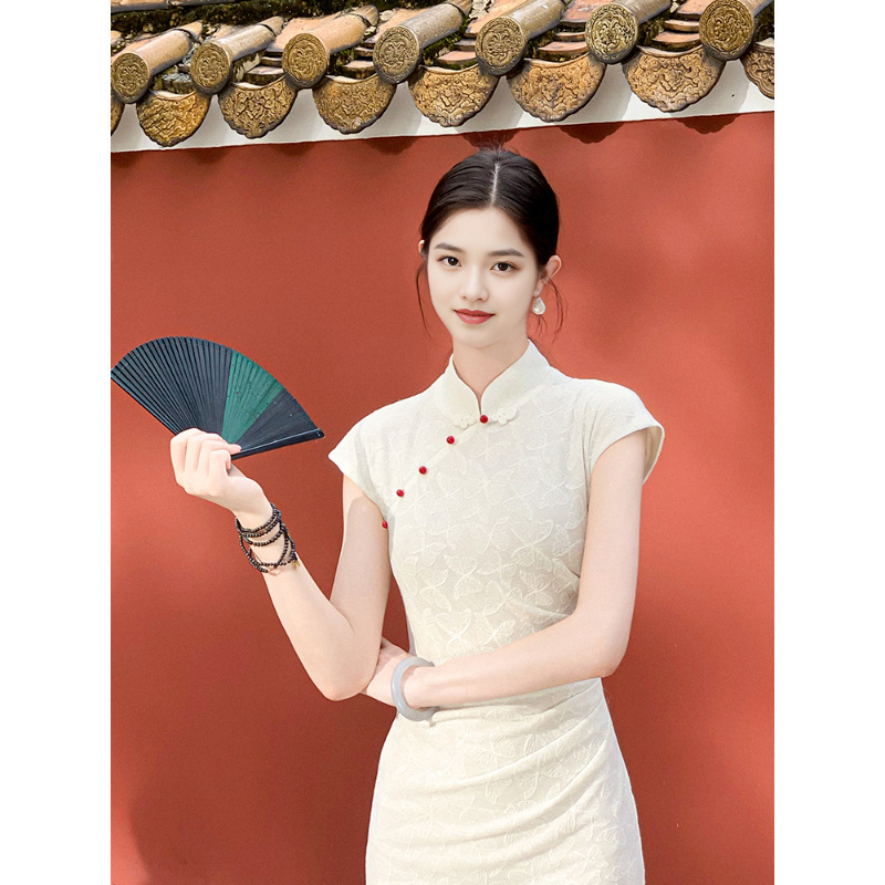 Summer 2025 New Engagement National Style New Chinese Knitted Slimming dress Warm Words Butterfly Jacquard Improved Cheongsam for Women Summer 2025 New Engagement National Style New Chinese Knitted Slimming dress Warm Words Butterfly Jacquard Improved Cheongsam for Women
