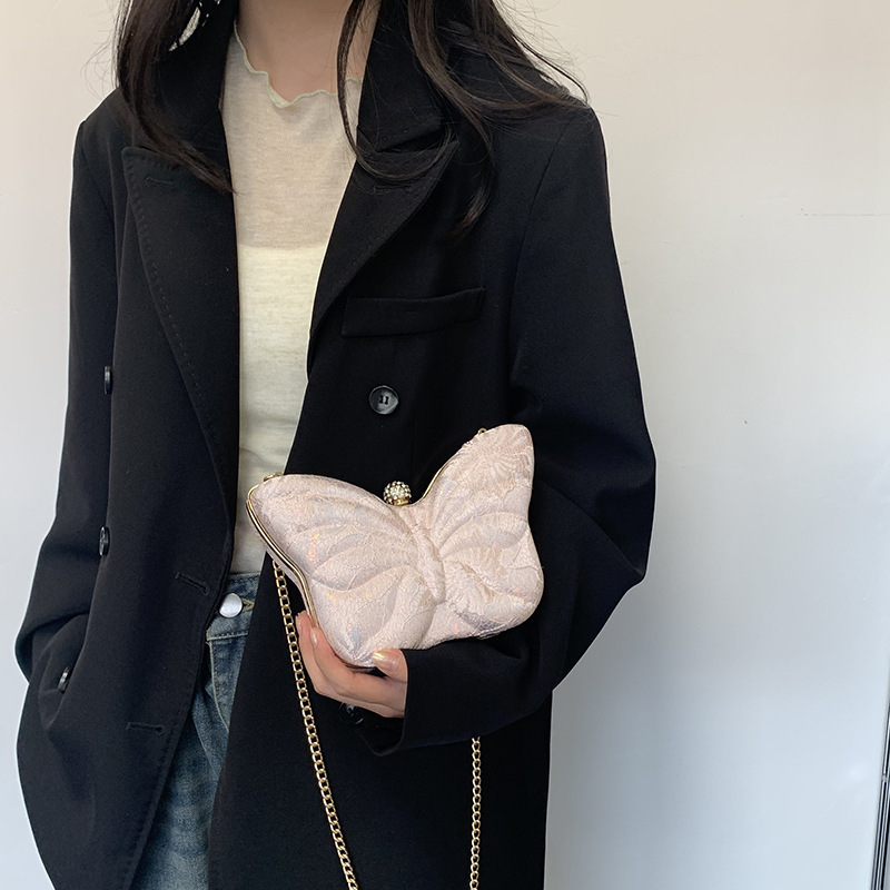 design trend bag strap one shoulder