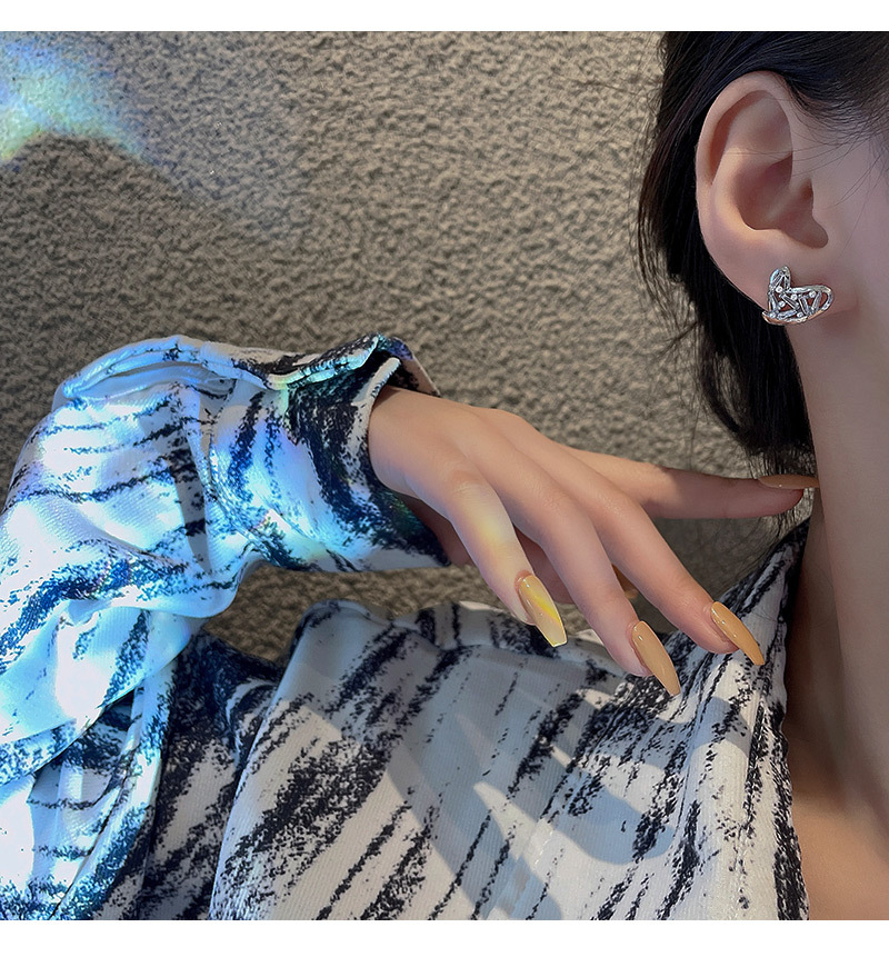 Simple Style Heart Shape Copper Plating Artificial Pearls Zircon Ear Studs 1 Pair