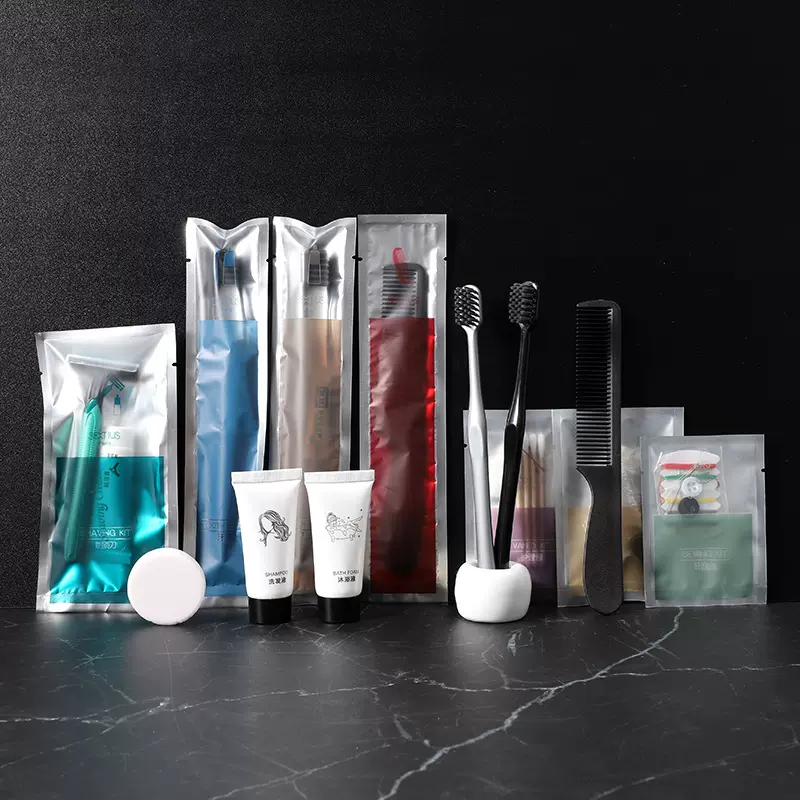 一次性洗漱用品套装酒店牙刷牙膏二合一批发洗发液沐浴液拖鞋现货