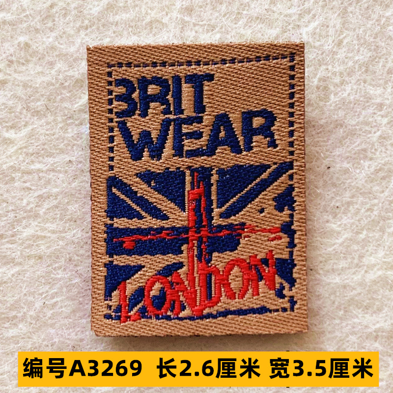 Sombrero, pantalón, equipaje, ropa para bebés, ropa para mascotas, ropa para niños, accesorios de ropa, etiquetas de tela, insignias, accesorios de marca registrada 4 muestras