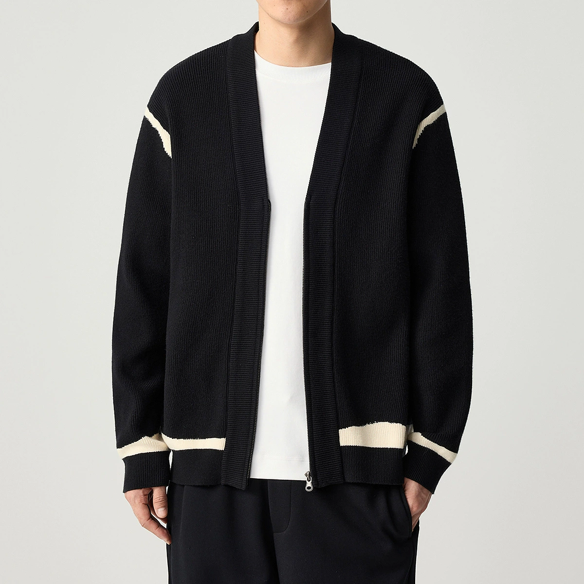 Модный кардиган с высоким смыслом и V-образным вырезом, свитер, Мужская Осенняя Новая повседневная Вязаная мужская куртка, 2023