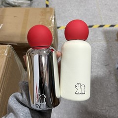 新年の赤い鼻の子犬316ステンレス保温カップの赤い車の携帯コップの随行保温カップ