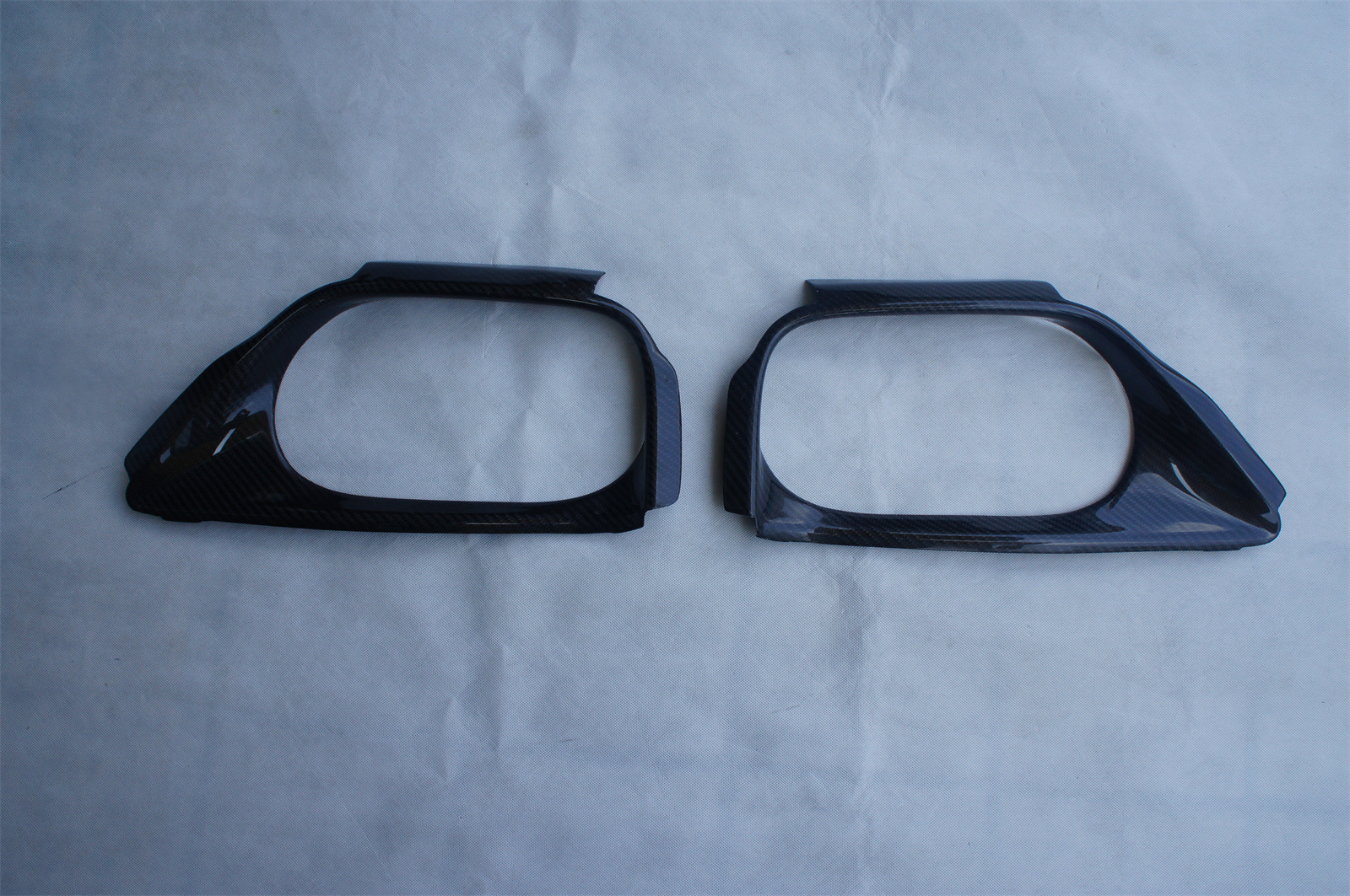 Suitable for Nissan Gtr35 Tail Throat Decorative Frame Modification Parts, Rear Lower Lip, Lightweight Carbon Fiber Material