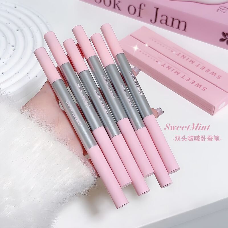 Sweetmint Double-Ended Bobo Pen Naturally Brightens the Eye Shadow under the Eye Shadow with One Stroke Sweetmint Double-Ended Bobo Pen Naturally Brightens the Eye Shadow under the Eye Shadow with One Stroke