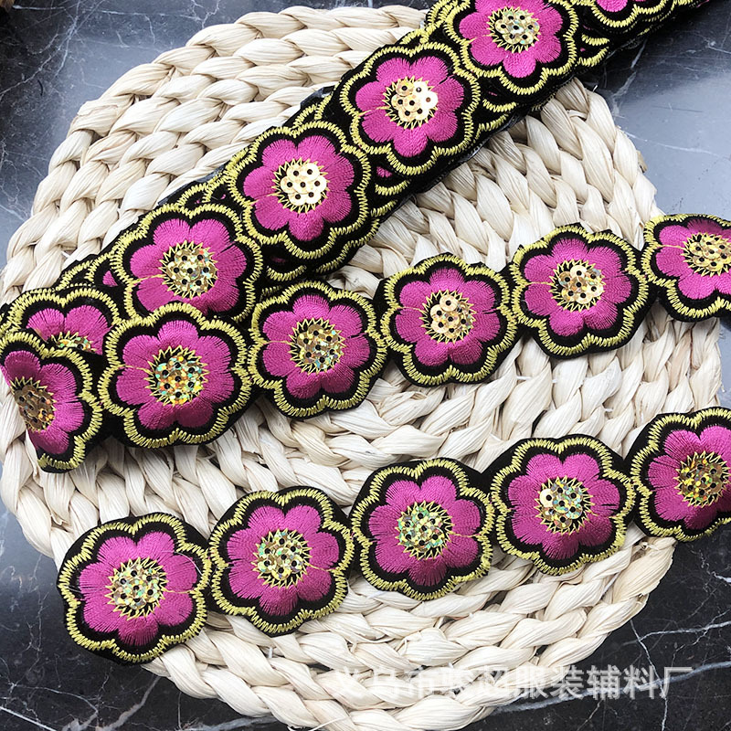 Роза красная