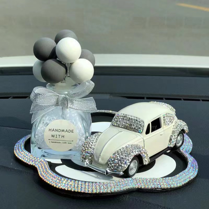 Decoración de coche de pareja, decoración de coche, suministros de coche creativos, consola central de Daquan, resina simple