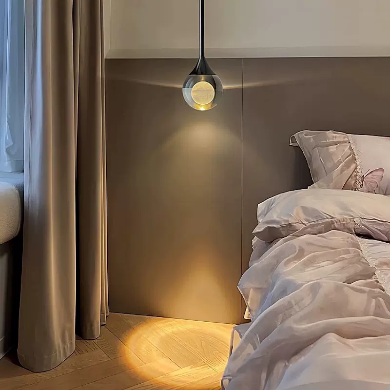 主卧室床头吊灯设计感水晶小吊灯现代简约轻奢餐厅灯客厅背景墙灯