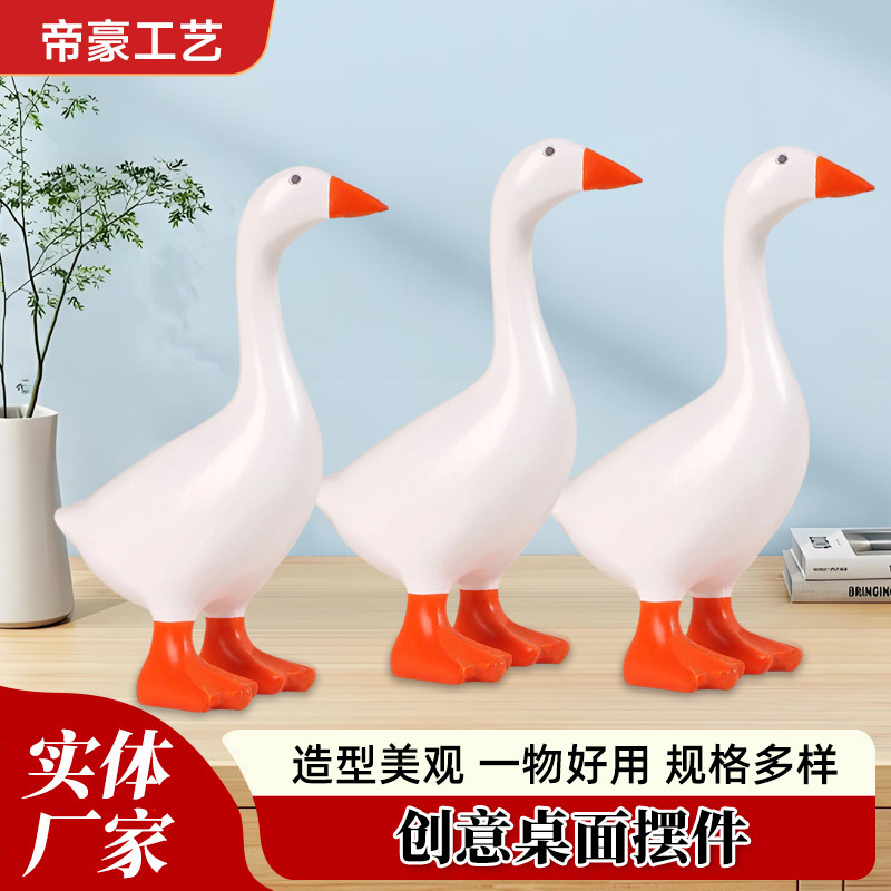 Cartoon Resin Magnetic Goose Ornament Office Desktop Creative 3D Decoration Piece for Ambiance and Healing Cartoon Resin Magnetic Goose Ornament Office Desktop Creative 3D Decoration Piece for Ambiance and Healing