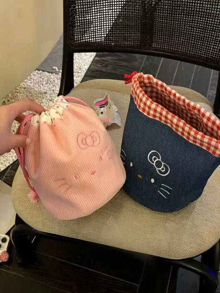 Spring and Summer Cute Kitty Drawstring Makeup Bag Portable Storage Bag Large Capacity Cosmetics and Miscellaneous Items Storage Drawstring Pouch