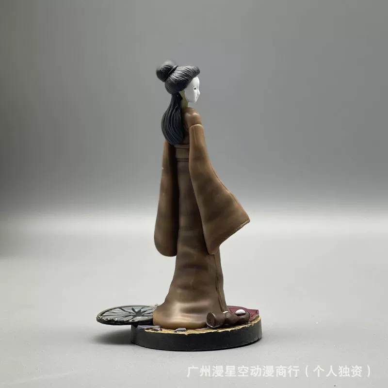 Ному из Little Nightmares 2 "Мясник" / "Леди мясника" — настольная фигурка в коробке