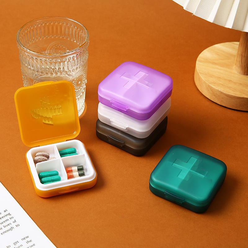 国境を越えたポータブル薬箱 PP プラスチック製の小さな薬箱 4 コンパートメント朝、昼、夜のポータブル薬箱卸売|undefined