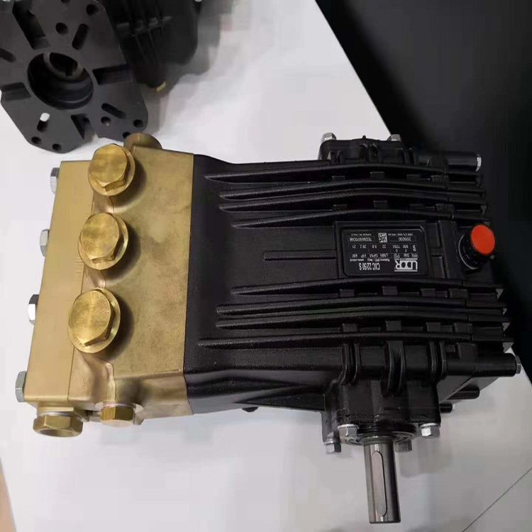 Máquina de limpieza de camión de minería de alta presión desoxidante sin impacto de operación simple pistola de agua de alta presión hidráulica en voladizo máquina de formación