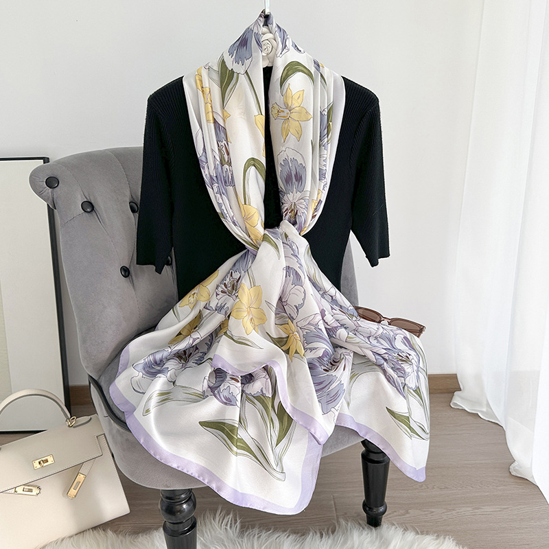 Nueva bufanda de seda estampada de satén de seda babero nuevo estilo exterior de verano chal de viaje protección solar bufanda de seda larga bufanda de estilo occidental para mujer